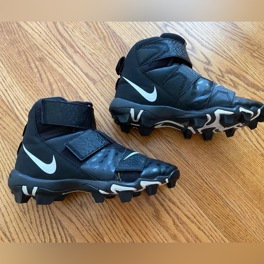Lacrosse Cleats - Nike Size 6 Youth - Picture 3 of 6